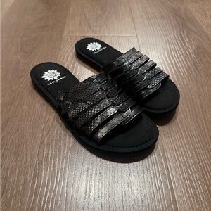 Yellow box, black sandals, size 8, new without tags